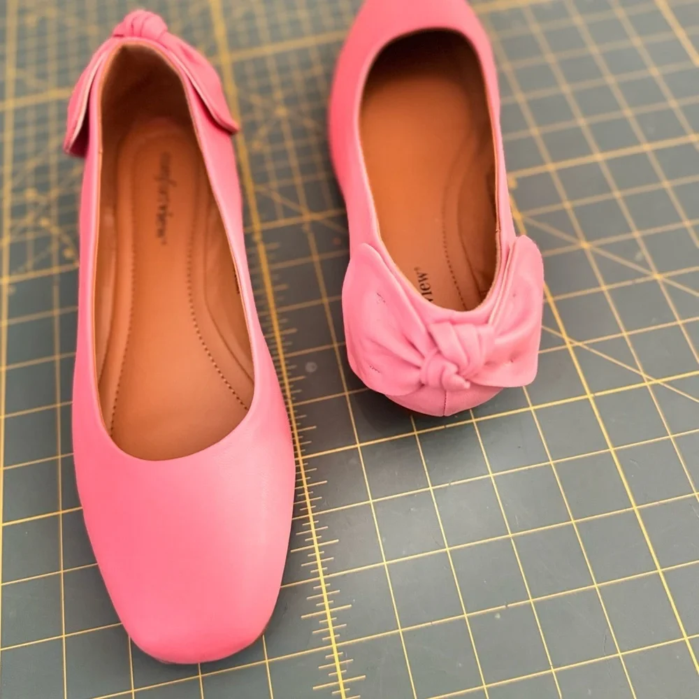 NWOT Comfortview Vibrant Pink Loafers - Picture 2 of 5